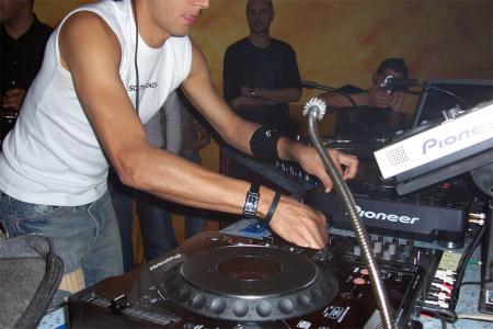 mix party ..off/...**...playn/one