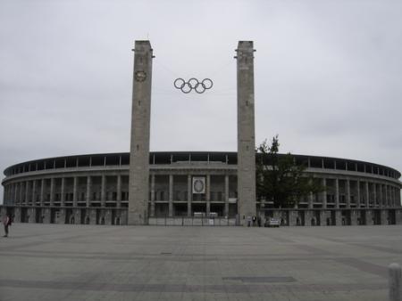 Olympiastadion   nabile31@hotmail.com