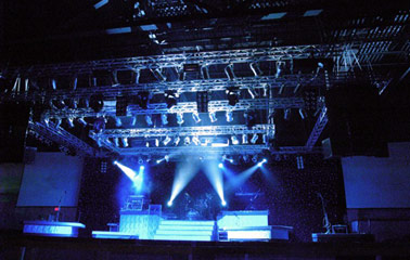 MARTIN UNE DES KI POSE NOS MATERIEL